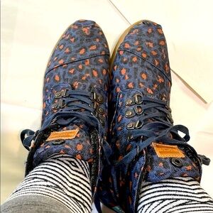 TOMS highland otas bootie Blue and Orange Patterned Boots